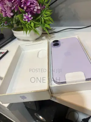 New Apple iPhone 17 256 GB Purple