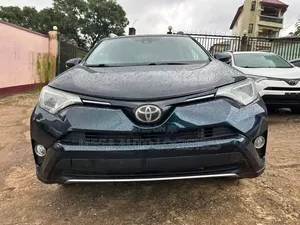 Toyota RAV4 XLE AWD (2.5L 4cyl 6A) 2017 Teal