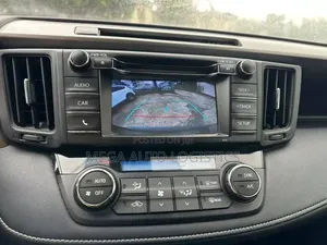 Toyota RAV4 XLE AWD (2.5L 4cyl 6A) 2017 Teal