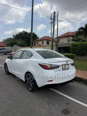 Toyota Yaris iA 1.5 FWD 2019 White