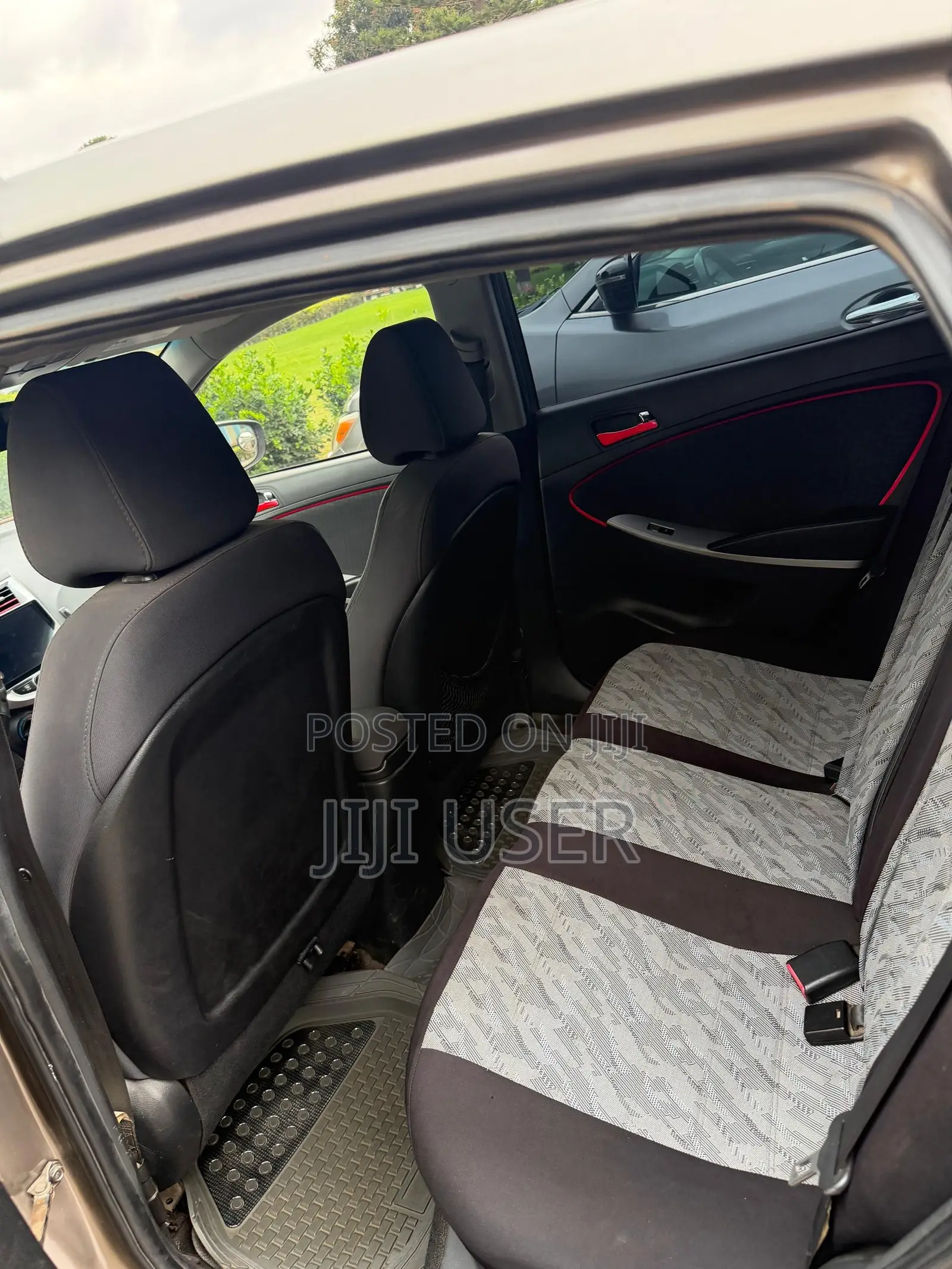 Hyundai Accent 2013 Brown