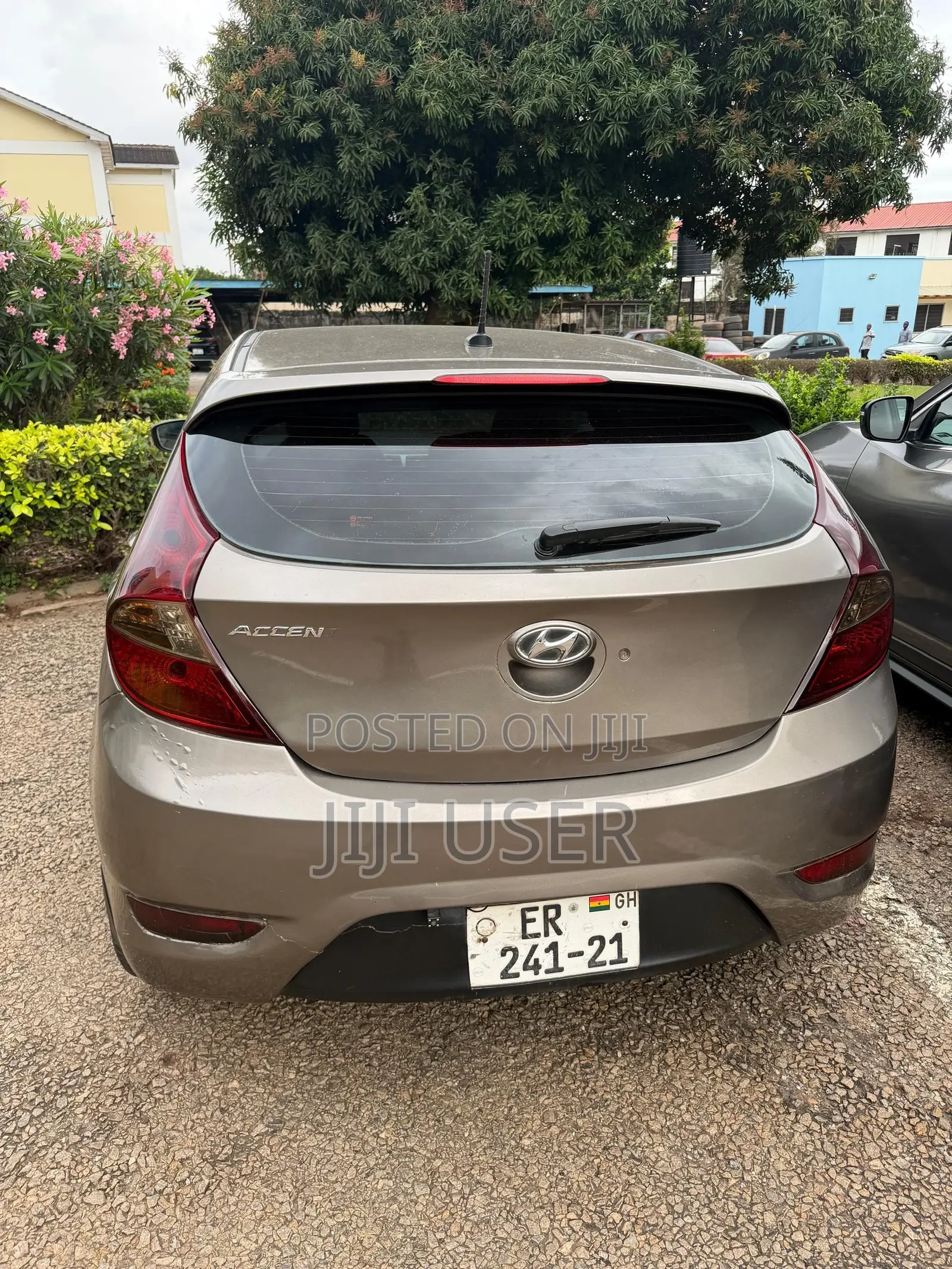 Hyundai Accent 2013 Brown