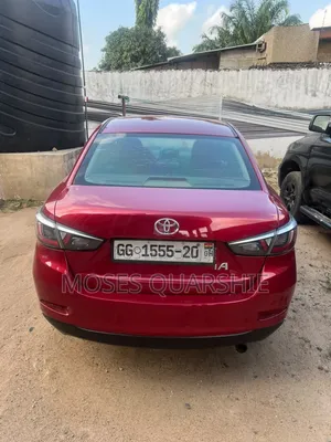 Toyota Yaris iA 1.5 FWD 2016 Red