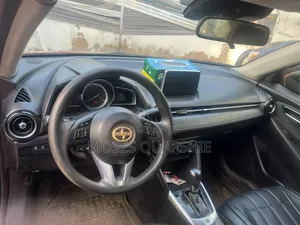 Toyota Yaris iA 1.5 FWD 2016 Red