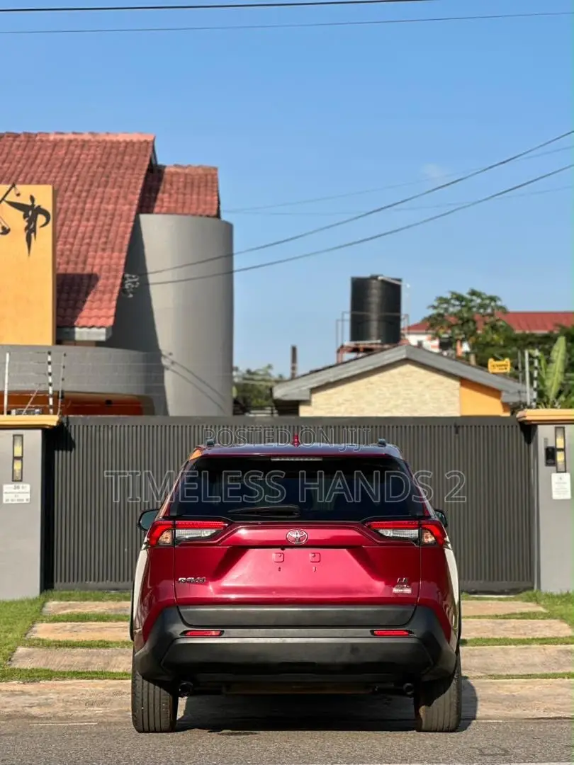 Toyota RAV4 2020 Red