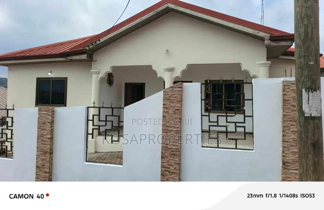 2bdrm House in Kwabenya for sale