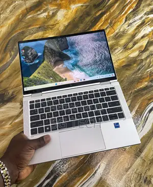 Laptop HP EliteBook x360 1030 G8 16GB Intel Core i7 SSD 512GB