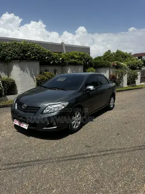 Toyota Corolla LE 4dr Sedan (1.8L 4cyl 4A) 2011 Gray