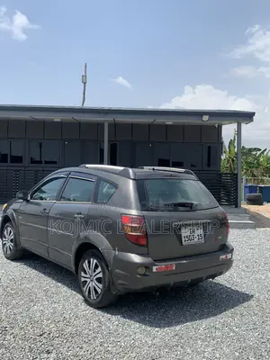 Pontiac Vibe 2010 Gray