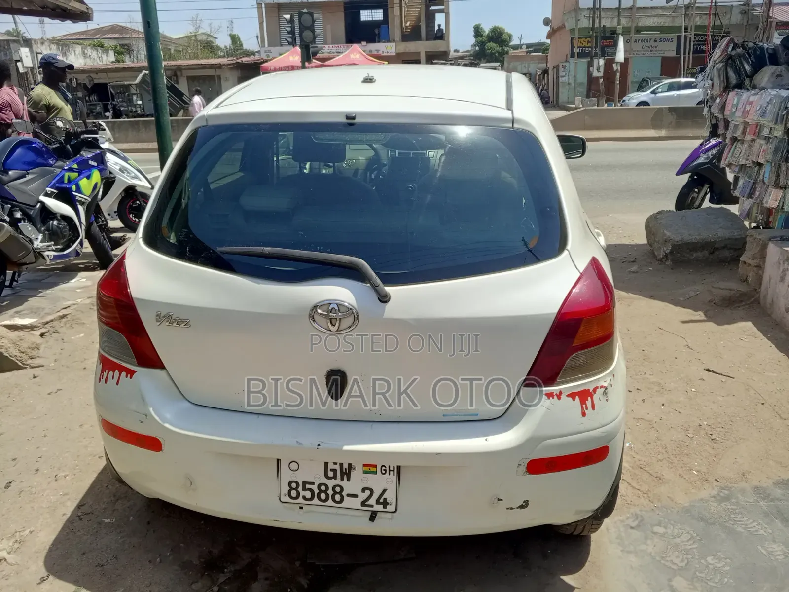 Toyota Vitz 1.3 AWD 5dr 2010 White