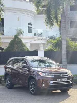 Toyota Highlander XLE 2019 Burgundy