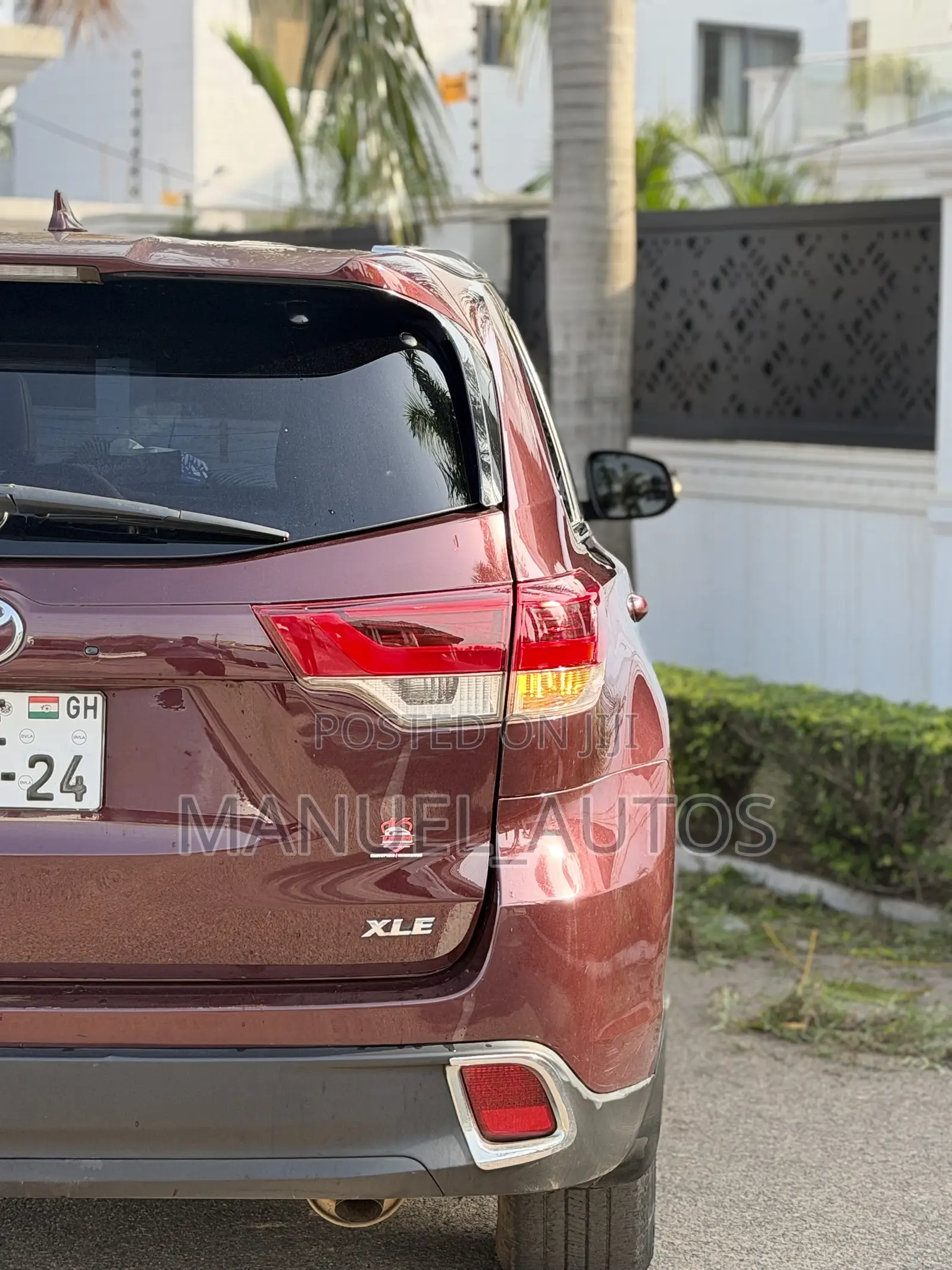 Toyota Highlander XLE 2019 Burgundy