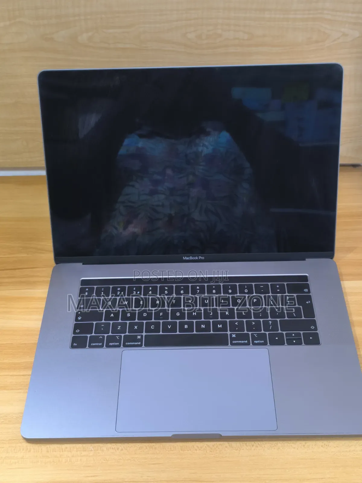 Laptop Apple MacBook Pro 2018 16GB Intel Core i7 SSD 512GB