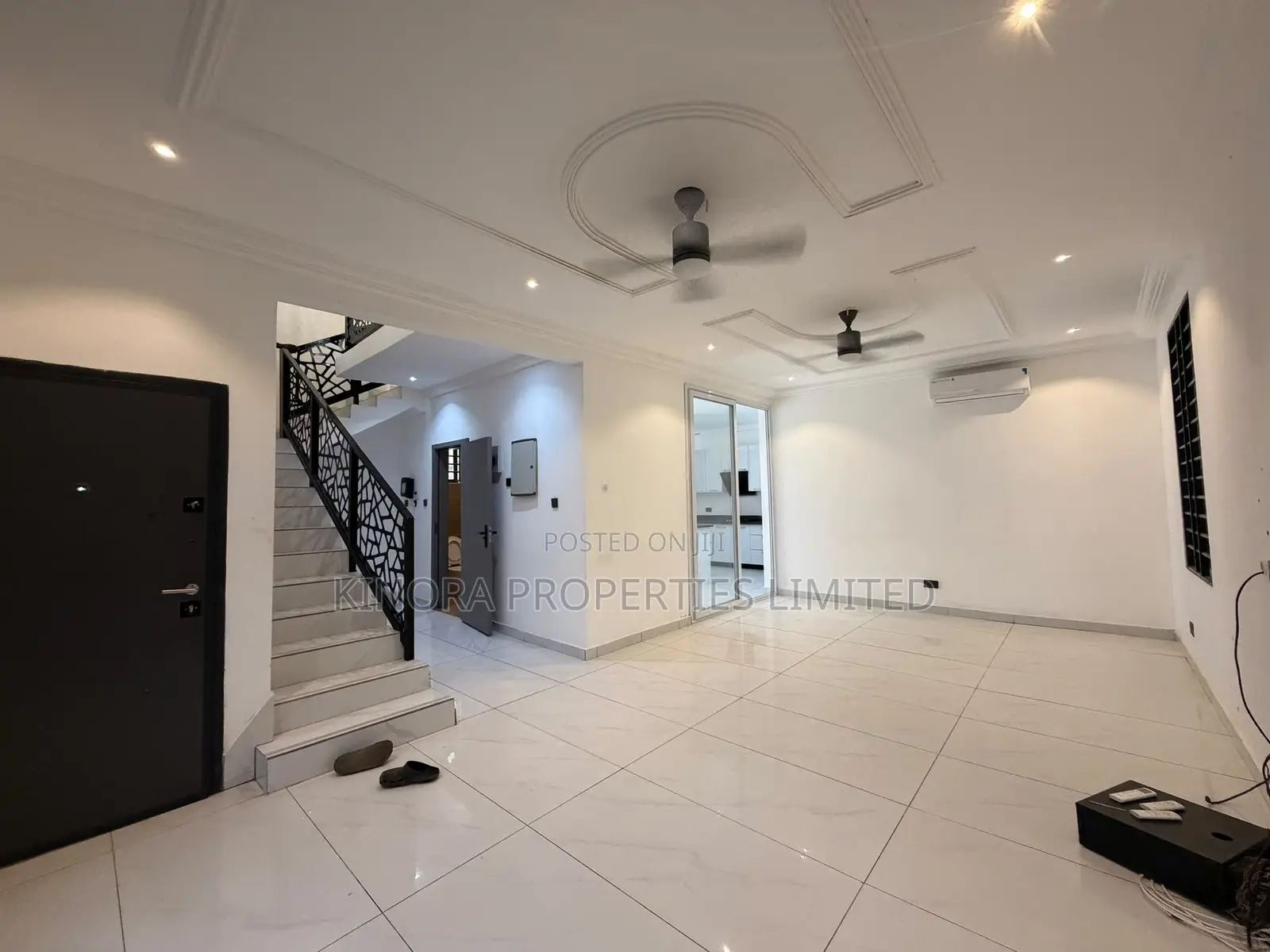 4bdrm Duplex in Haatso Boshe for sale