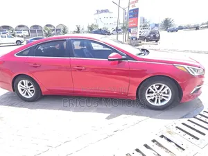 Hyundai Sonata Sport 2.0T Sedan FWD (2.0L 4cyl 6A) 2016 Red