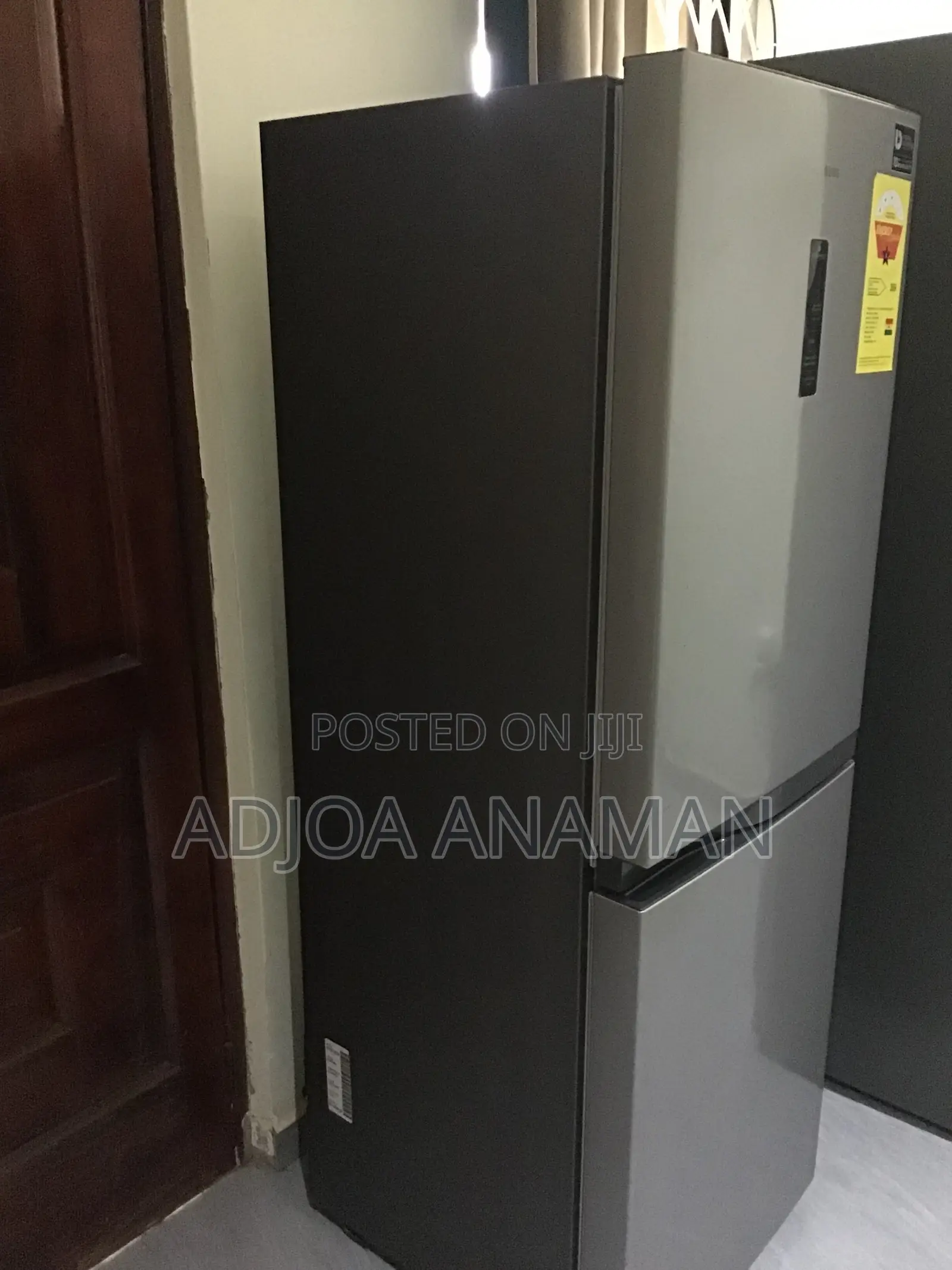 Samsung 210L Bottom-Freezer Refrigerator – Excellent Working Condition