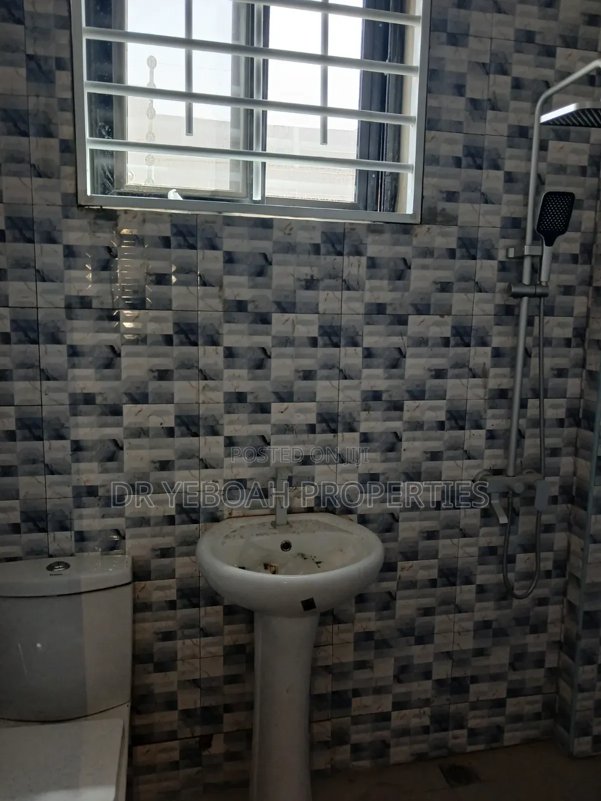 1bdrm Apartment in Spintex: Newly Buit, Baatsona Total for rent