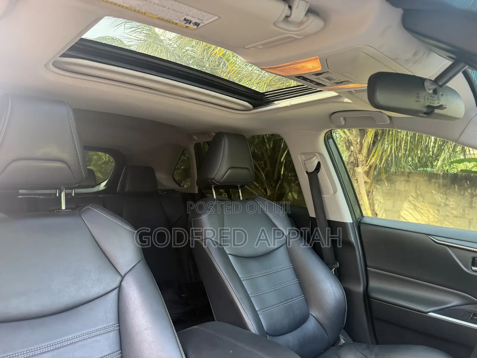 Toyota RAV4 XLE 2022