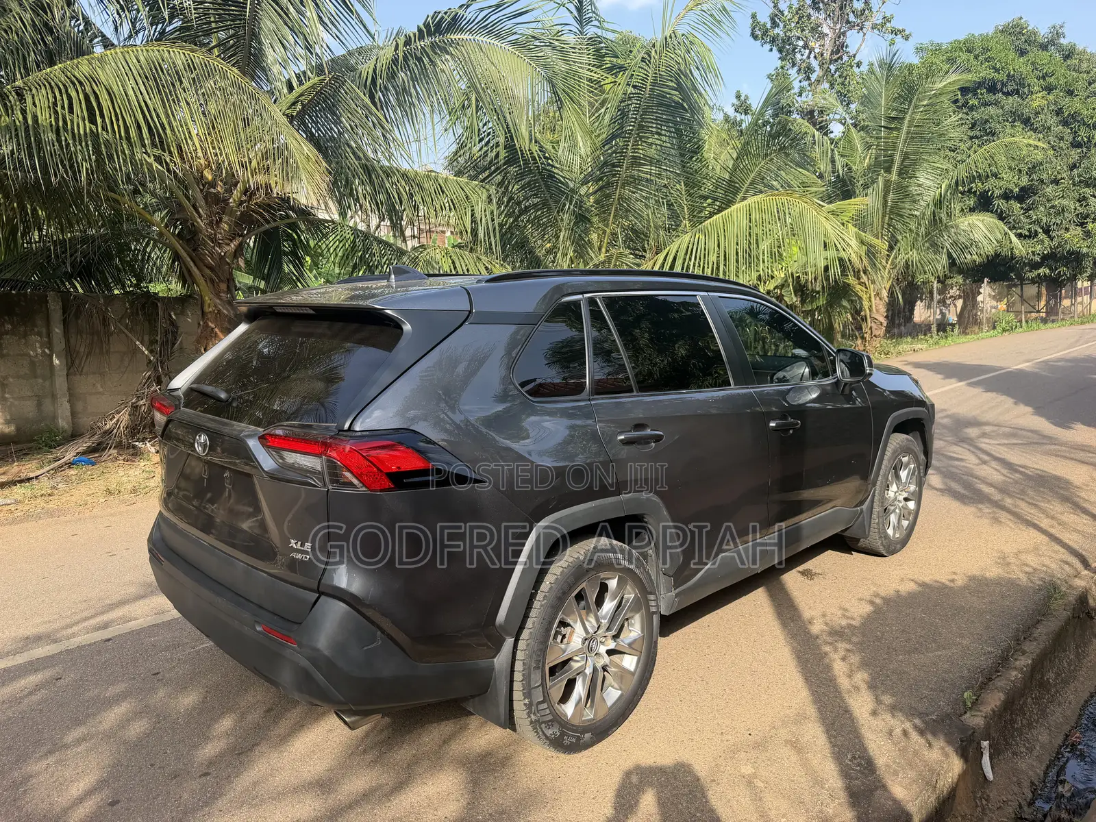 Toyota RAV4 XLE 2022