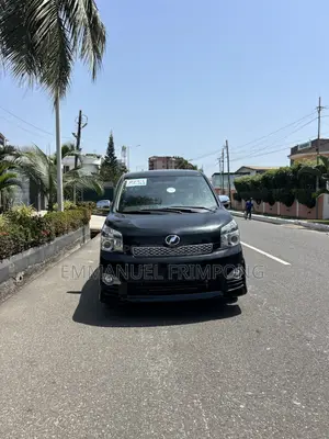 Toyota Voxy ZS 4WD 8-Seater 2013 Black