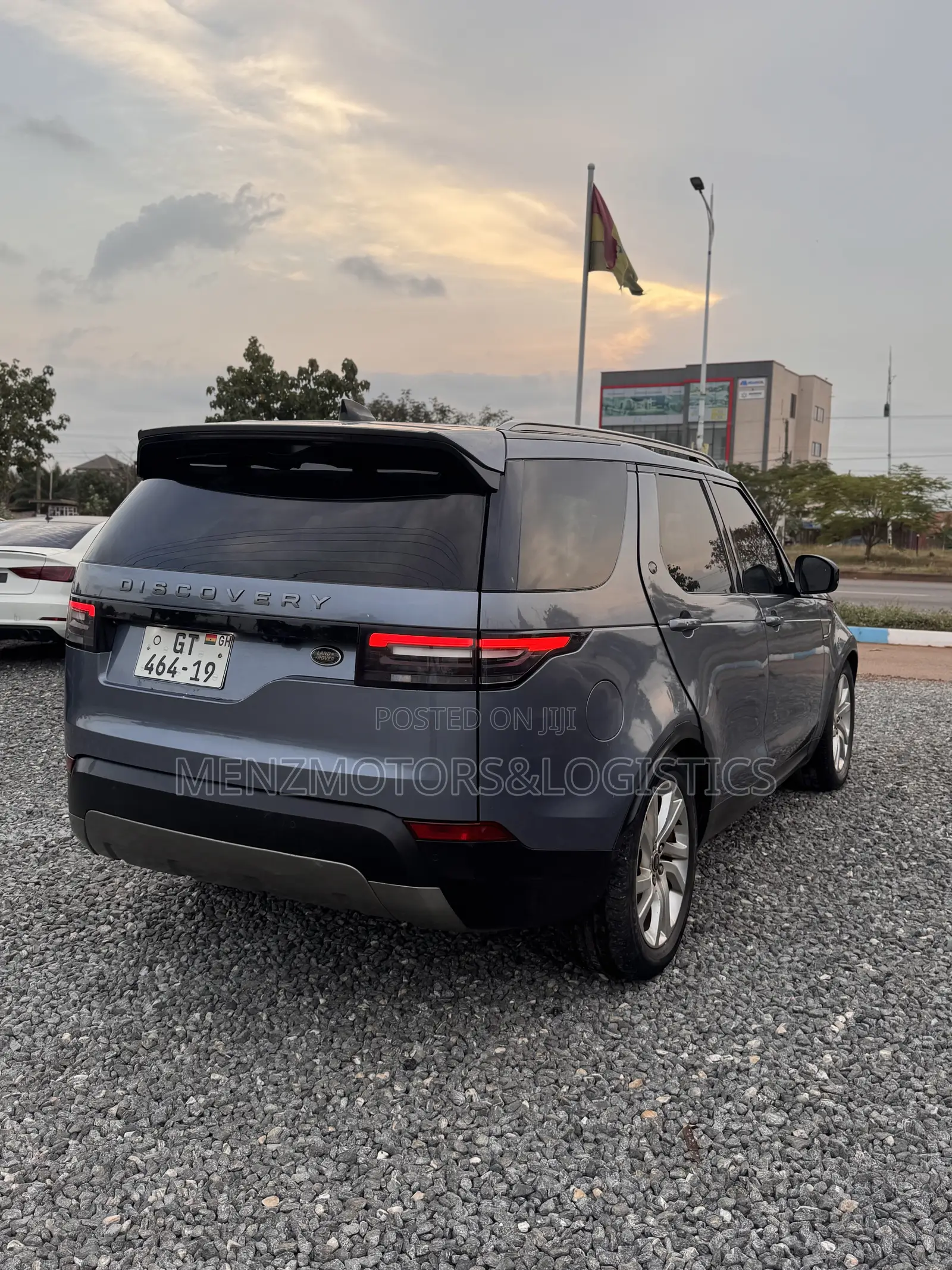 Land Rover Discovery HSE Diesel 4x4 2017 Blue