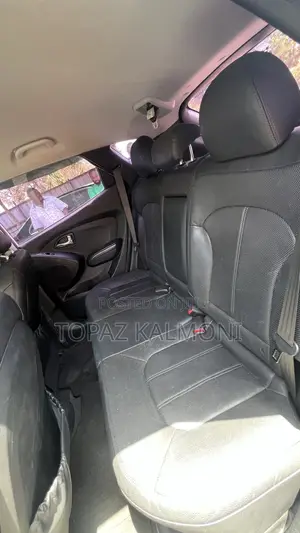 Hyundai Tucson 2012 White