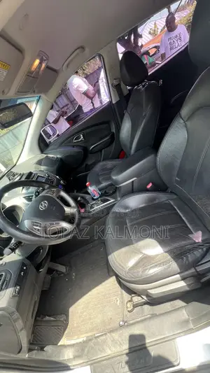 Hyundai Tucson 2012 White