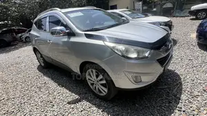 Hyundai Tucson 2012 White