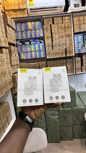 Original Mag Safe Power Bank
