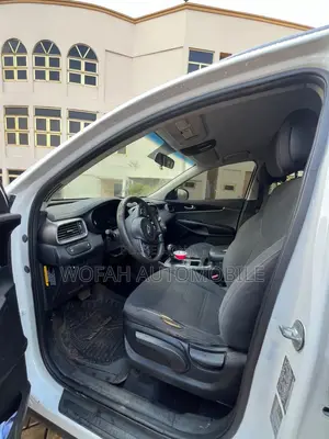 Kia Sorento 4dr SUV 2016 White