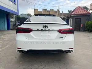 Toyota Camry 2020 White