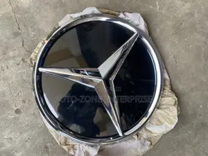 Mercedes Benz GLB-Class Front Crown/Front Grille Crown