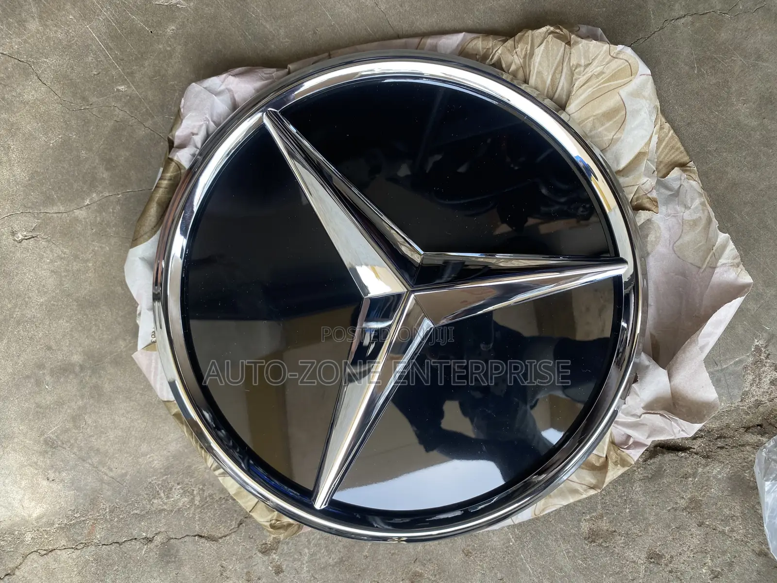 Mercedes Benz GLB-Class Front Crown/Front Grille Crown