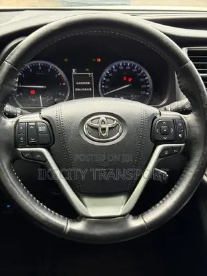 Toyota Highlander XLE 2019 White
