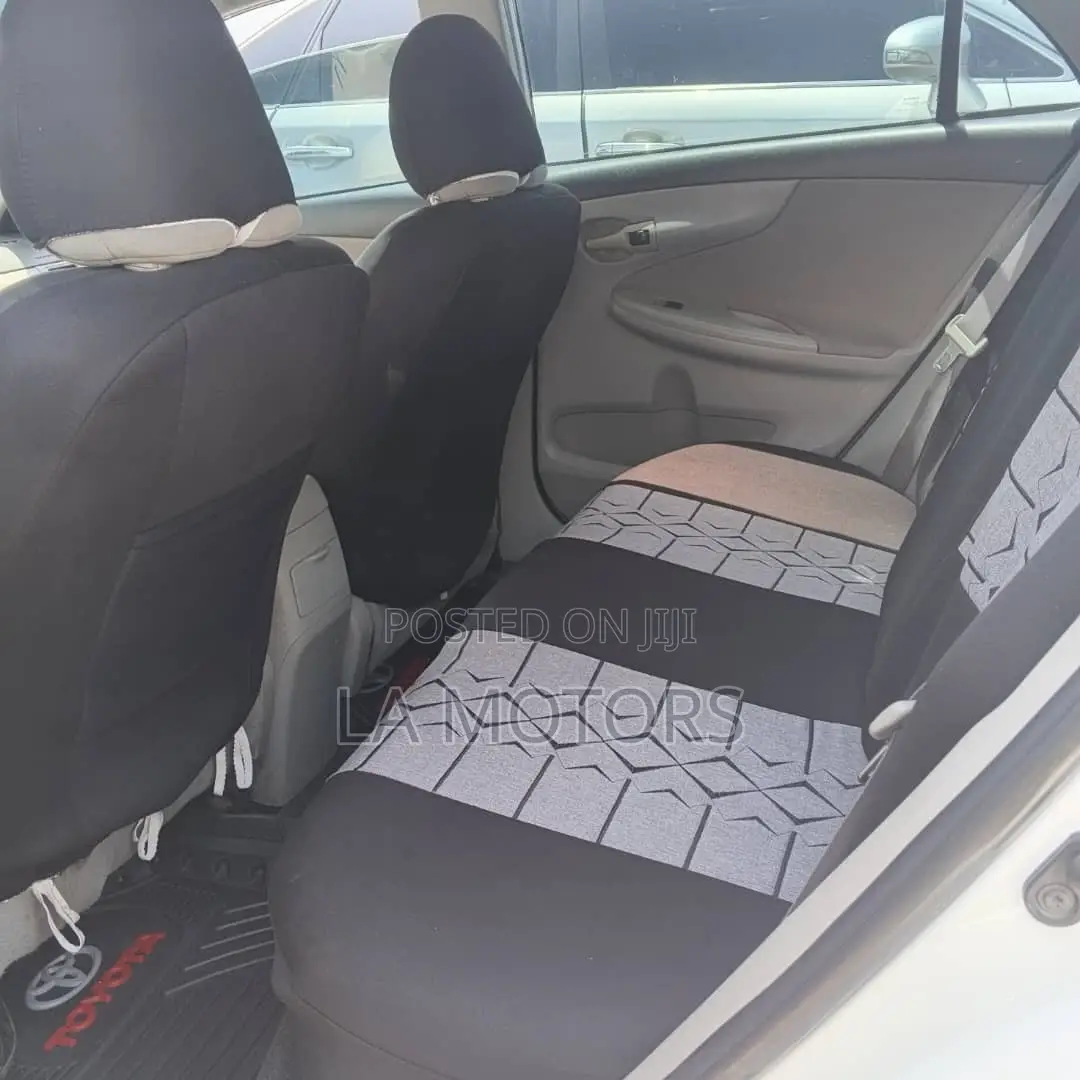 Toyota Corolla 2013 White