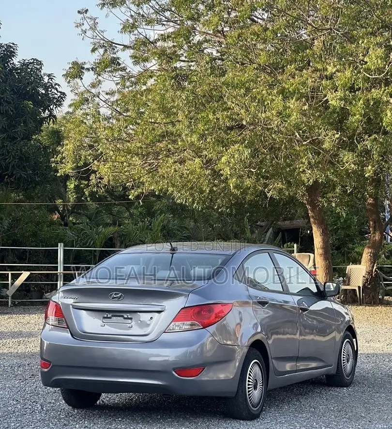 Hyundai Accent 2017 Gray