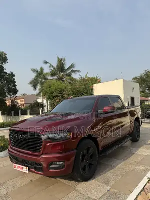RAM 1500 Limited Crew Cab 4WD 5.6 ft SB 2023 Burgundy