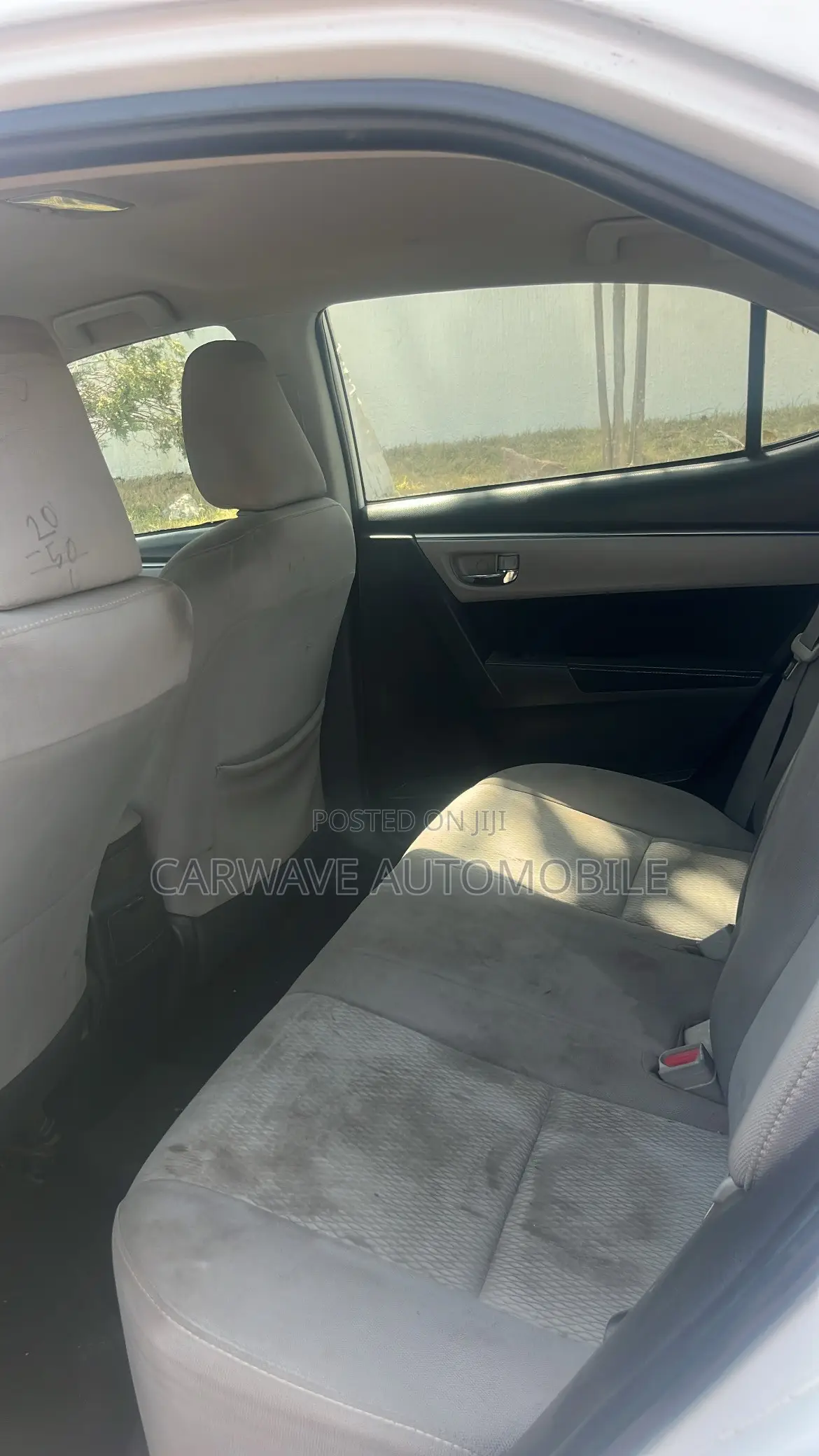 Toyota Corolla LE 4dr Sedan (1.8L 4cyl CVT) 2016 White