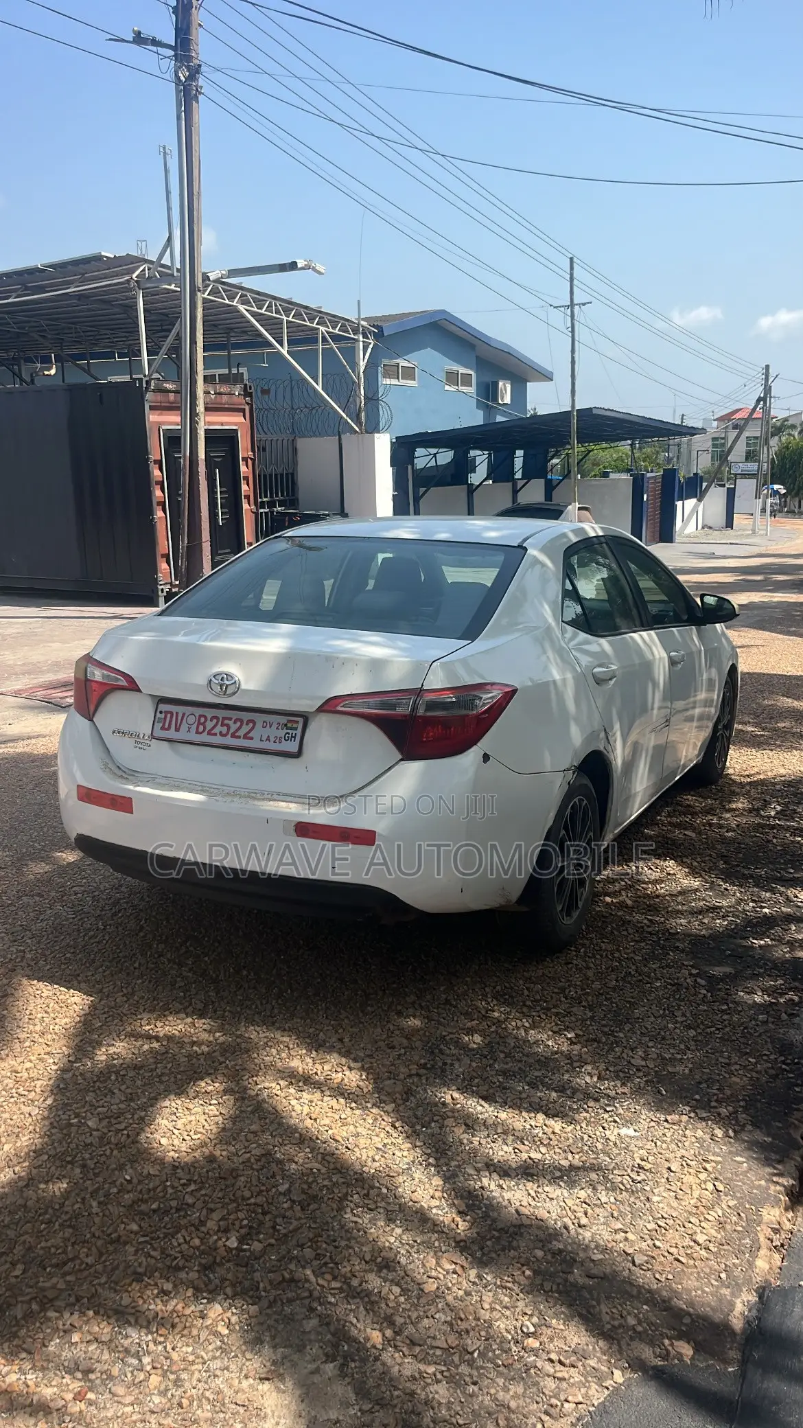 Toyota Corolla LE 4dr Sedan (1.8L 4cyl CVT) 2016 White