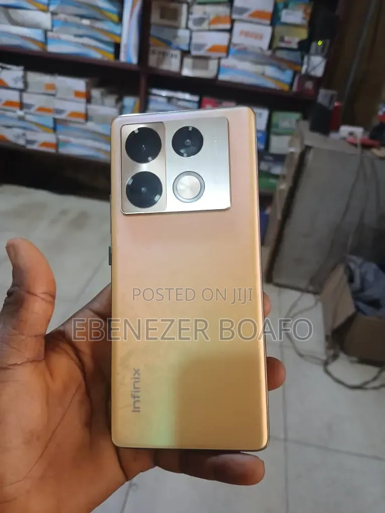 Infinix Note 40 Pro 256 GB Gold