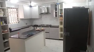 11bdrm House in Dansoman for sale