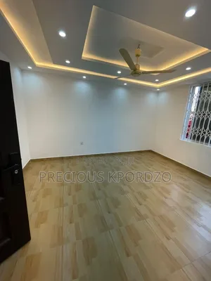 1bdrm Room & Parlour in Pantang, Barrier for rent
