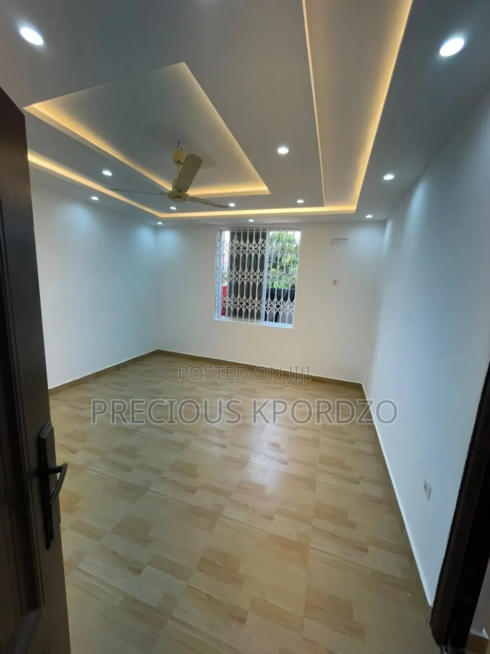1bdrm Room & Parlour in Pantang, Barrier for rent