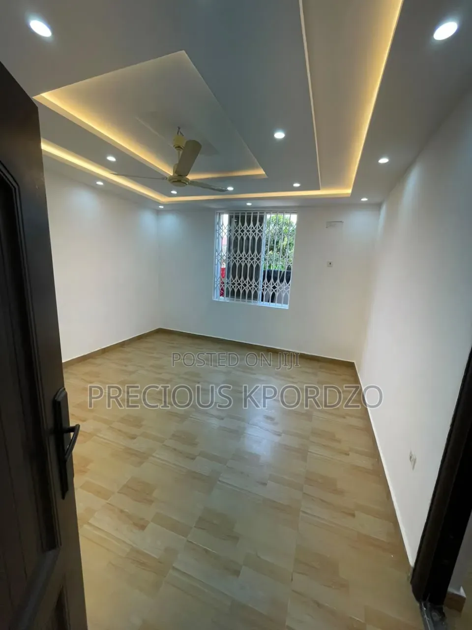 1bdrm Room & Parlour in Pantang, Barrier for rent