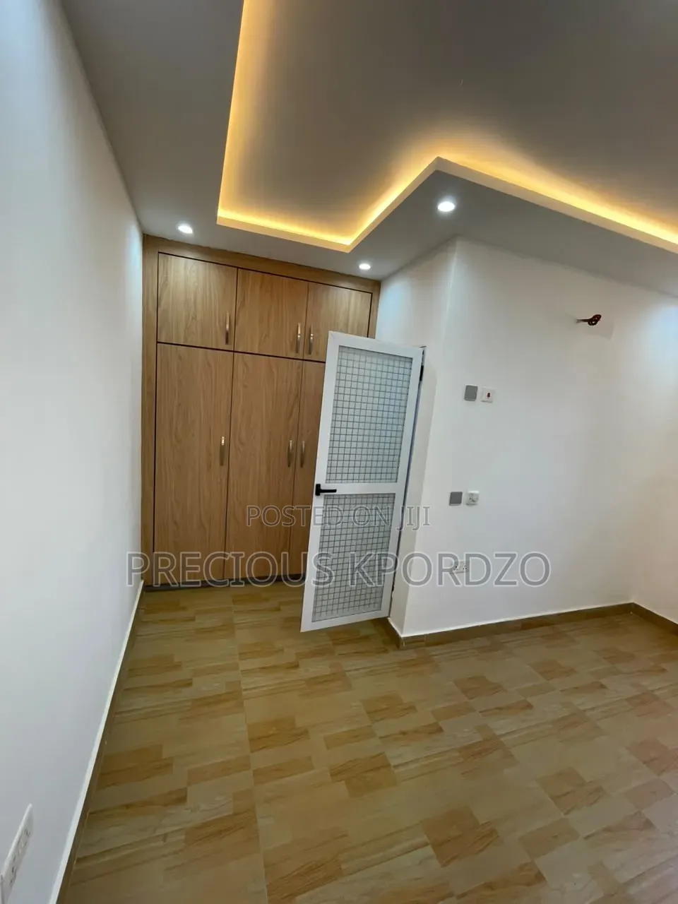 1bdrm Room & Parlour in Pantang, Barrier for rent
