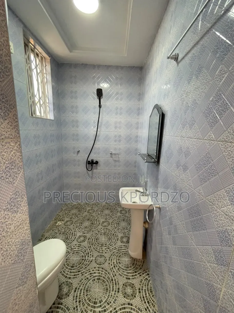 1bdrm Room & Parlour in Pantang, Barrier for rent