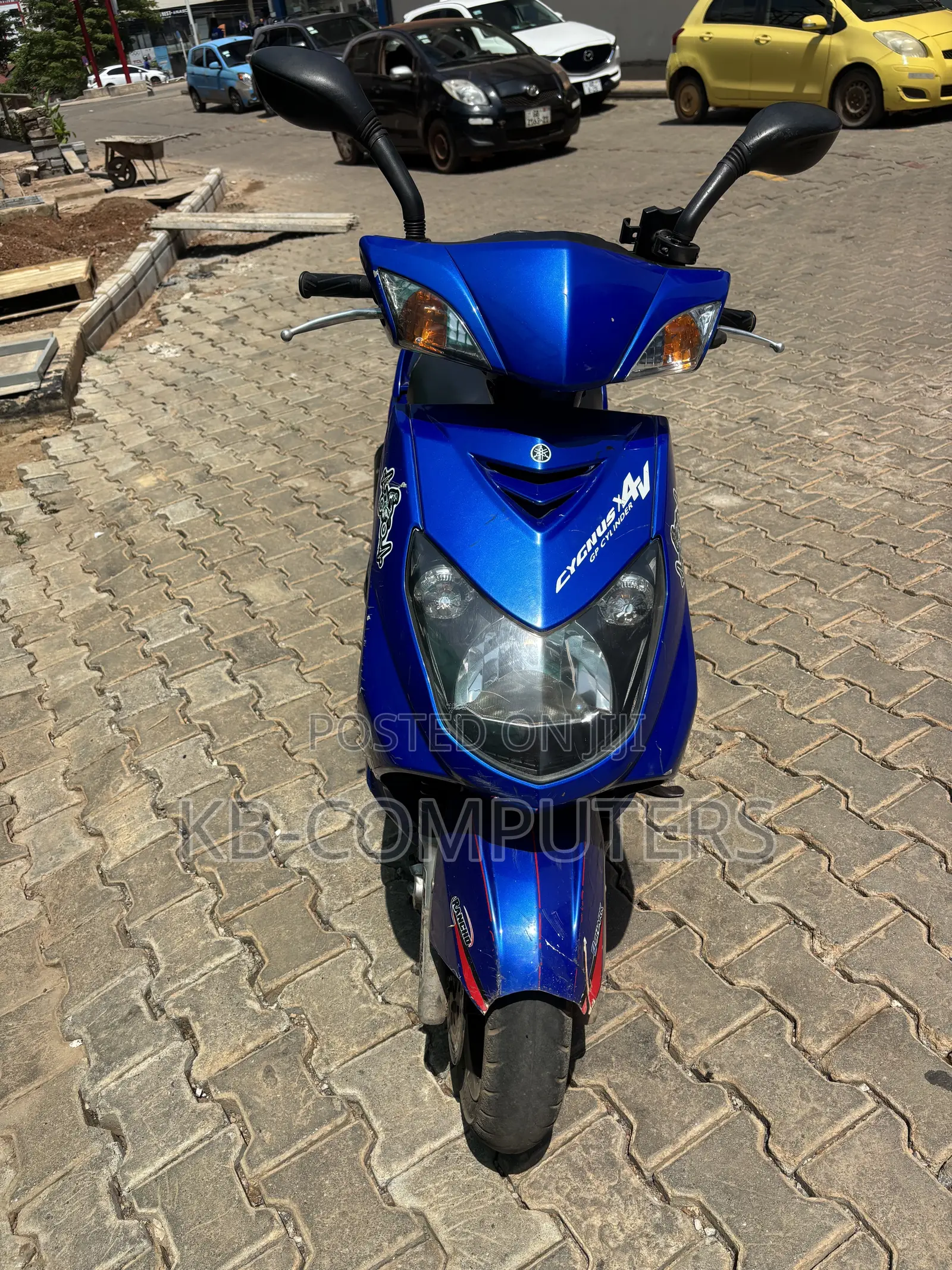 Yamaha 2010 Blue