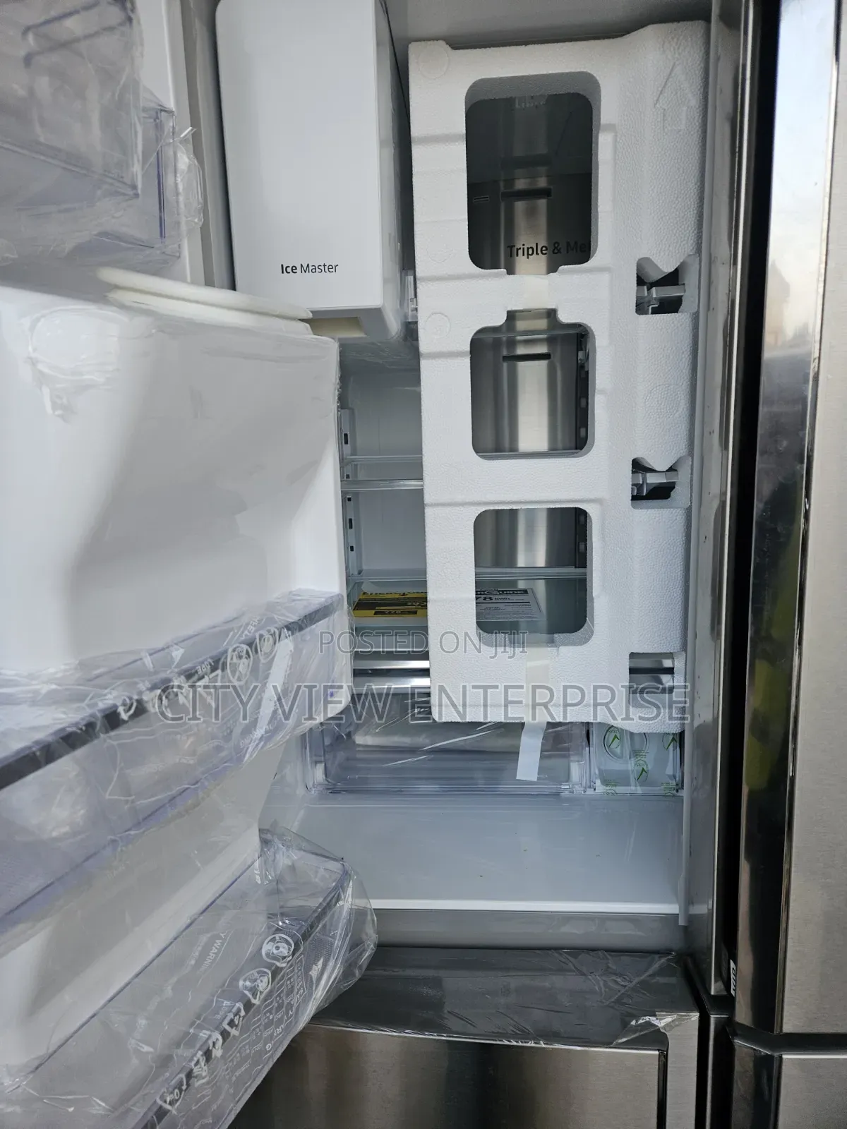 Smart Samsung 4-Door Refrigerator