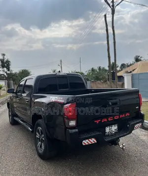 Toyota Tacoma 2019 Black