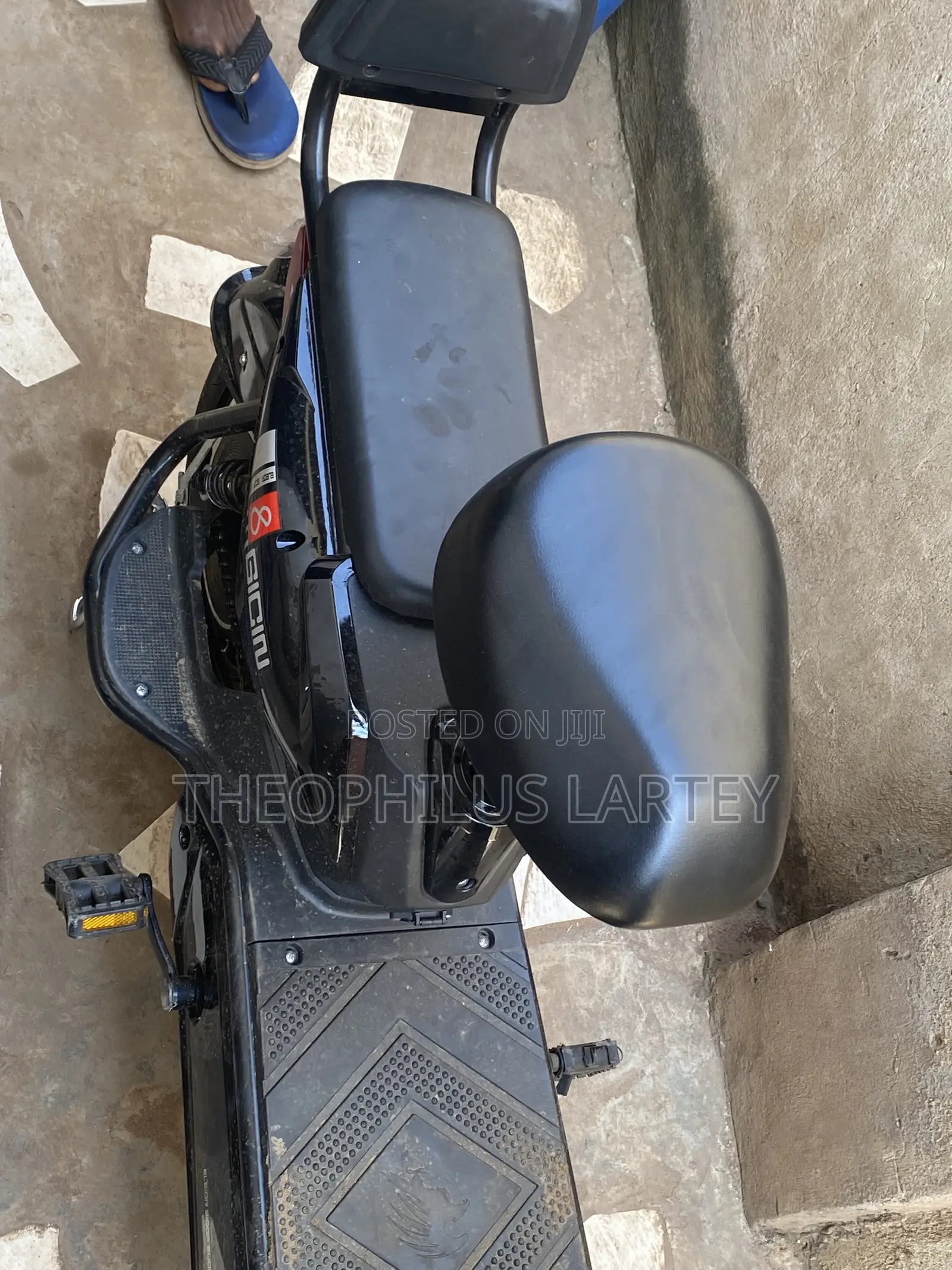 New Royal Motorcycle 2025 Black